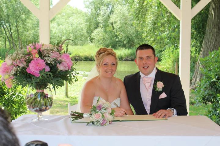 Charlie Jennings Beauty Therapy & Bridal Make-up, Health, Beauty & Fitness in Oxfordshire