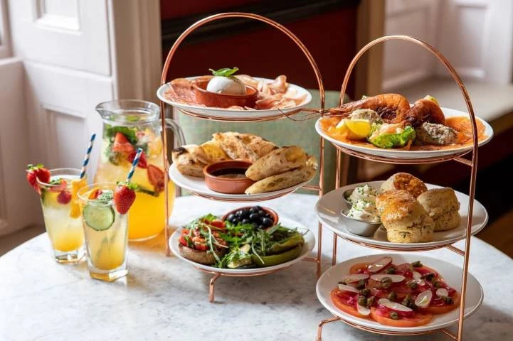 Food setup with drink