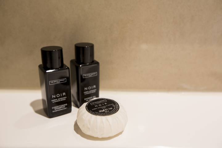 Asperion Hillside Hotel,Venues in Surrey