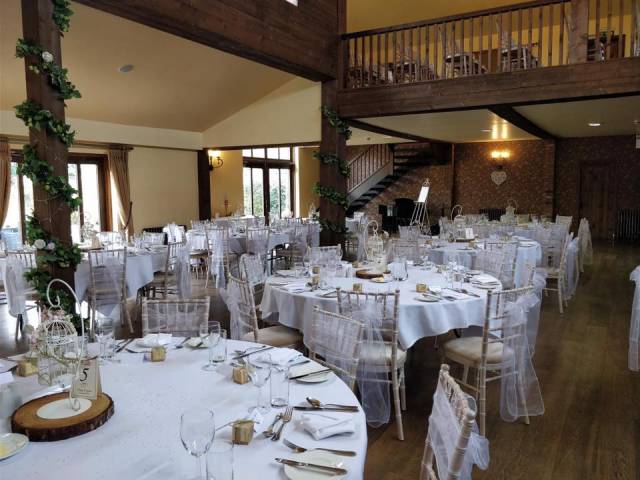 The Essex Barn @ The White Hart,Venues in Essex