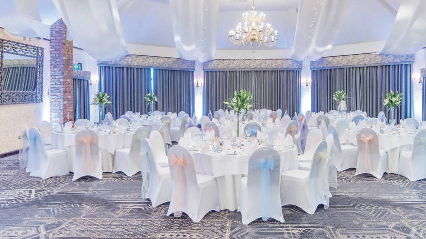Woodbury Park Hotel Wedding Breakfast in style!