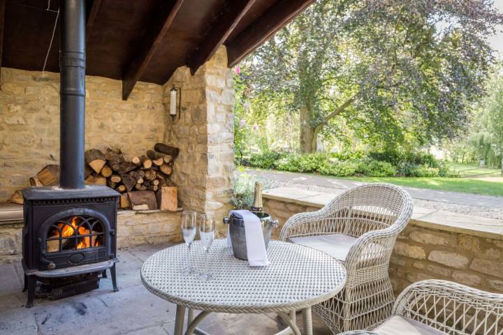 Minster Mill,Venues in Oxfordshire