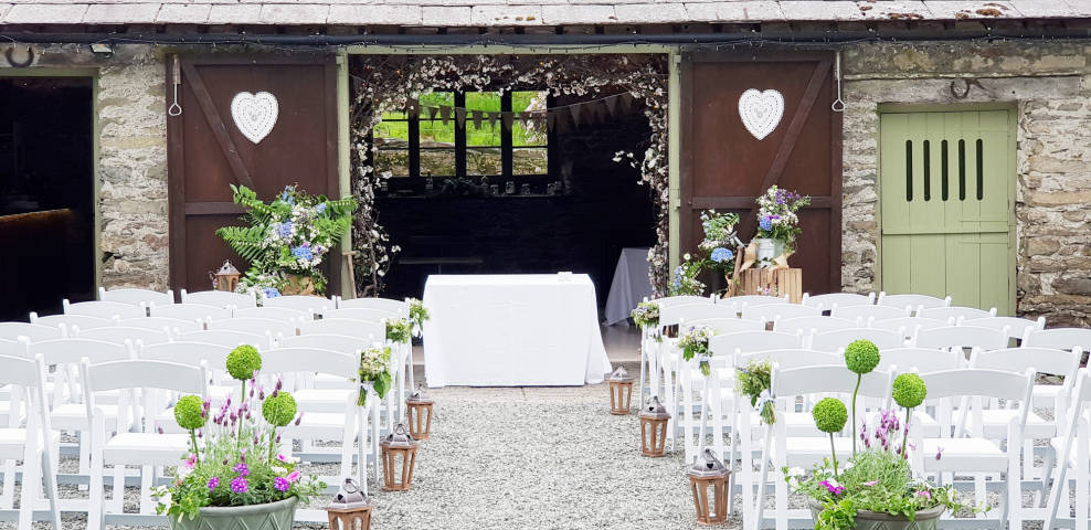 Small Outdoor Weddings