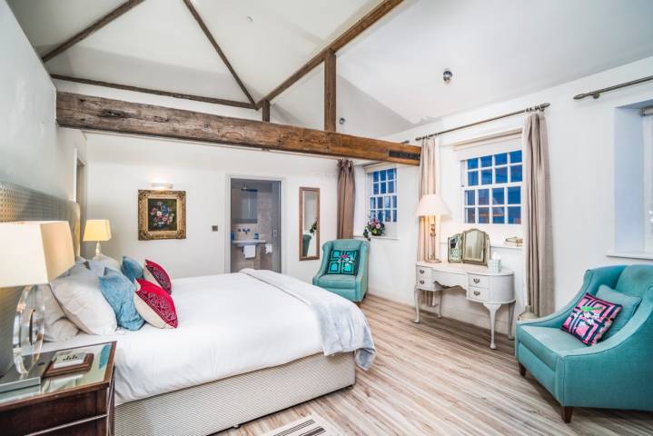 Spacious super king bedrooms with ensuite bathrooms