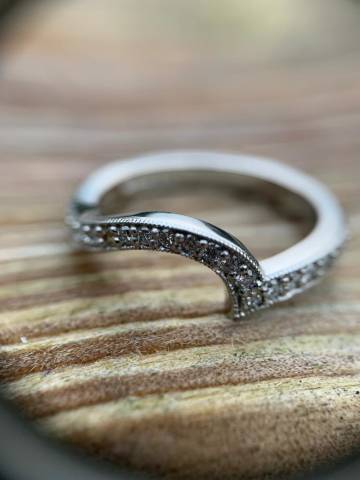 Caan Thomas Jewellery Designer Jewellery in Buckinghamshire