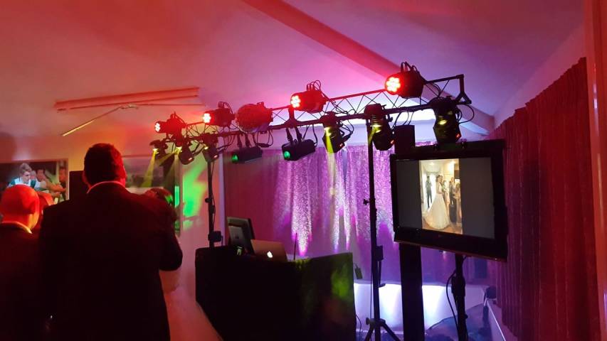 DJ T Mobile Disco Discos & DJ's in Cumbria