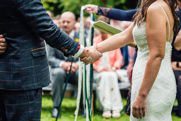 Lynn Tierney Ceremonies,Celebrants & Toastmasters in Oxfordshire
