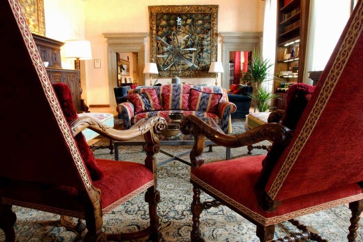 La Posta Vecchia Venues in Overseas