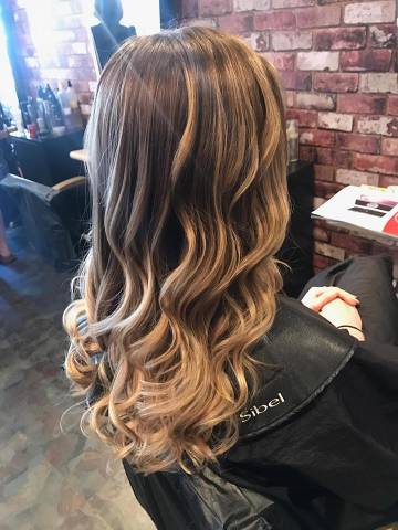 Aspire Hair & Beauty Ltd,Beauty, Hair & Make-up in Oxfordshire
