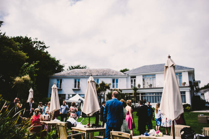 Reception Drinks On The Lawn