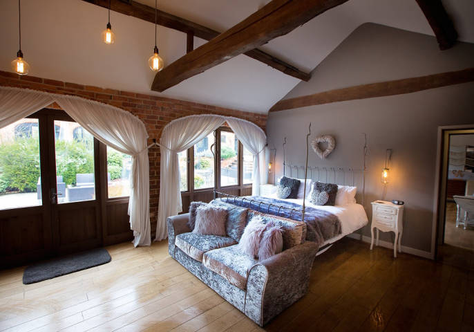 Honeymoon Suite