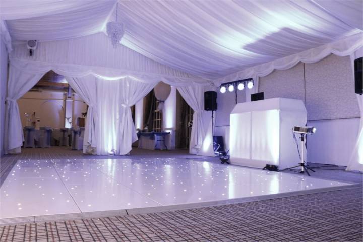 Heritage Park Hotel,Venues in South Wales