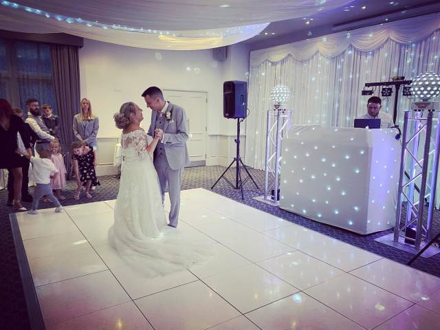 Limelight UK Discos & DJ's in Sussex - West