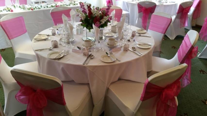 Sand Martins Golf Club, Venues in Berkshire