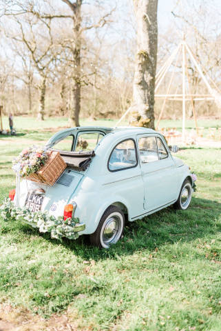 Lil & Blue Transport in Berkshire