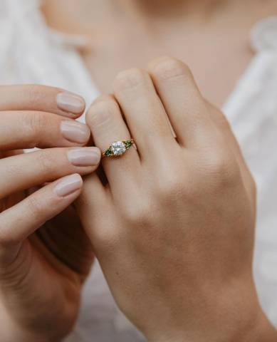 A bespoke engagement ring that was designed and created through Ethica Diamonds