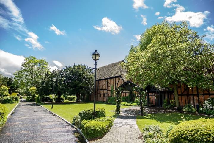 The Tithe Barn, Bedford
