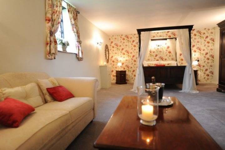 Leez Priory,Guest Accommodation in Essex