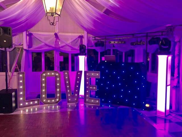 Sounds Entertainment Discos & DJ's in Sussex - West