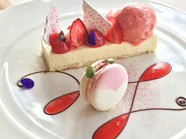 2 AA Rosette Caprice Restaurant, Wedding Venues in Berkshire