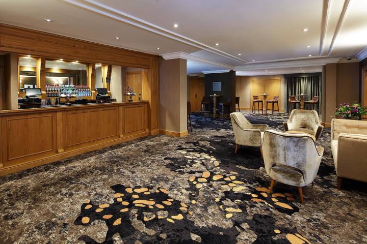 Thames Suite Private Bar