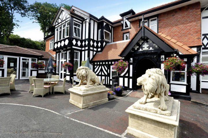 Lyons Woodlands Hall Hotel, Venues in Denbighshire