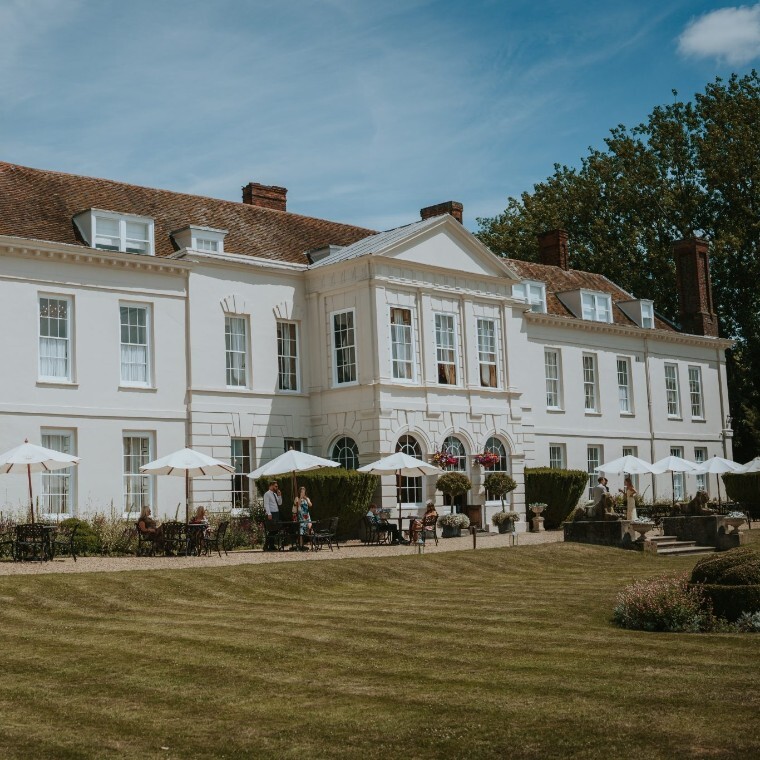 Gosfield Hall wedding venue and gardens, Whirlwind weddings Essex