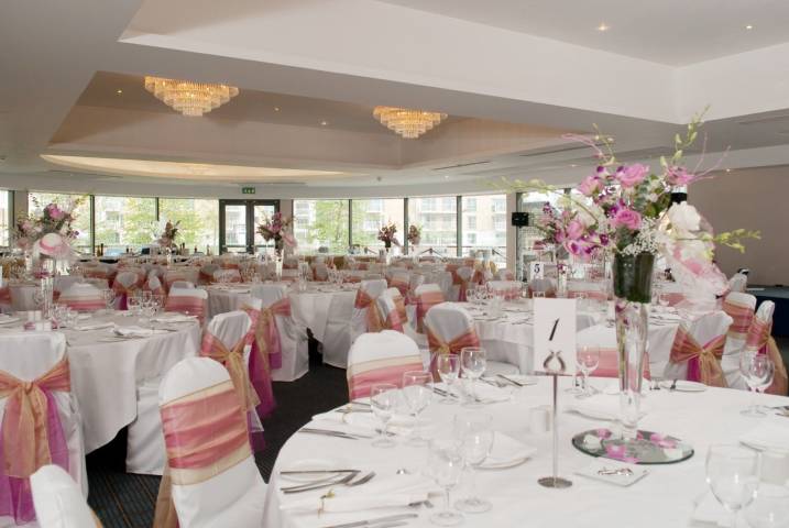 Waterfront Suite, Holiday Inn London - Brentford Lock