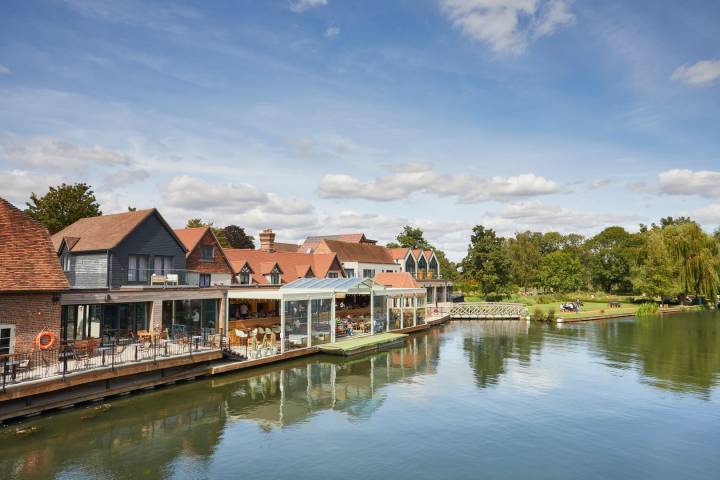 River view at The Swan At Streatley Venues in Berkshire