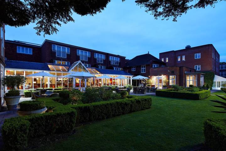 The Bull Hotel,Venues in Buckinghamshire