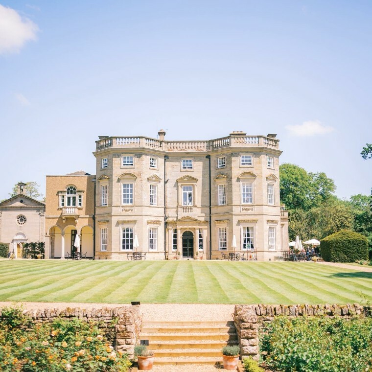 Exterior of bourton hall wedding venue in Warwickshire