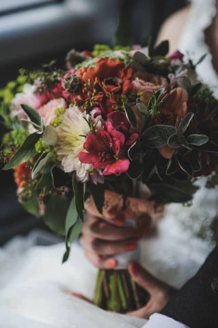 Flowers by Kirsty, Florists in Oxfordshire