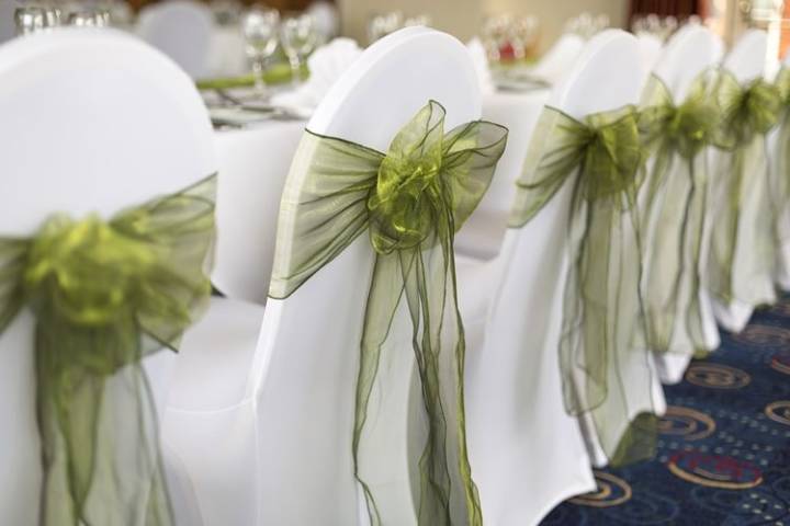 Looking at a civil ceremony at the Oxfordshire