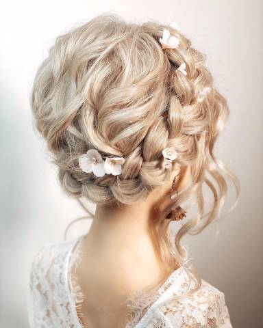 Totally Flawless Beauty, Hair & Make-up in Hampshire