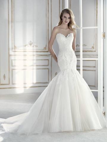 Mirror Mirror ,Bridal Wear in London - North
