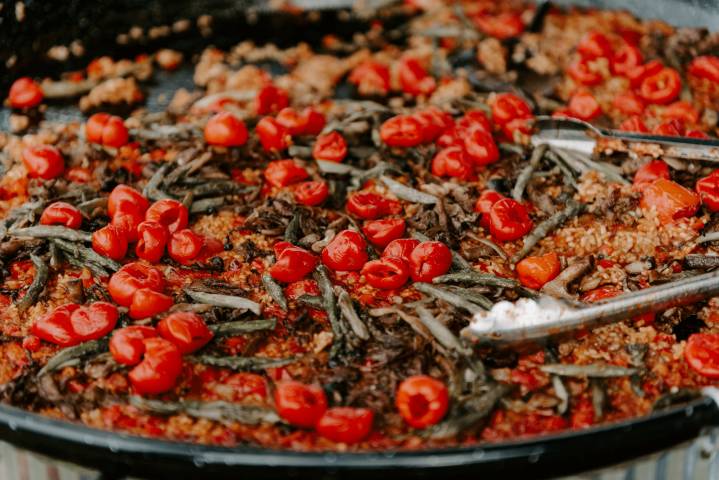 Vamos Paella wedding caterers