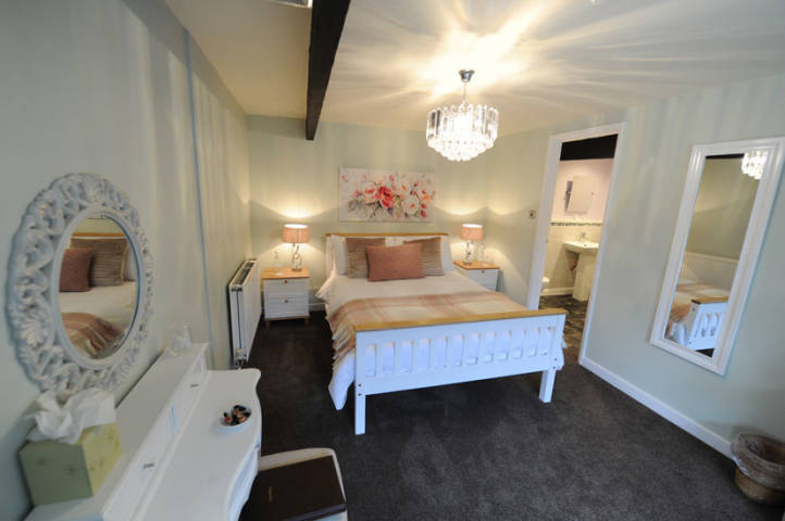 Leez Priory,Guest Accommodation in Essex