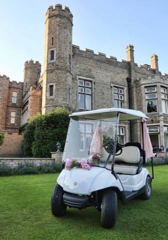 Cave Castle Hotel & Country Club, Lawn and Golf Buggy