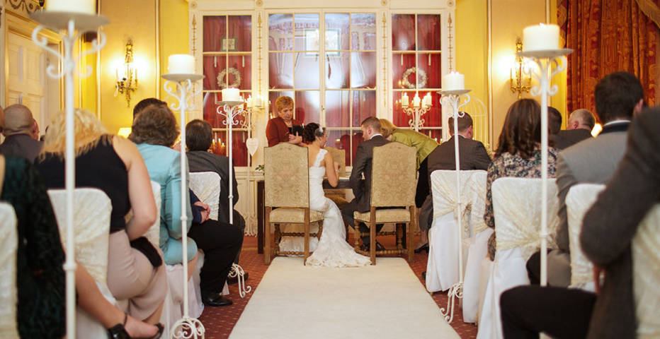 Donnington Grove Golf & Country Club - wedding venues in Newbury.