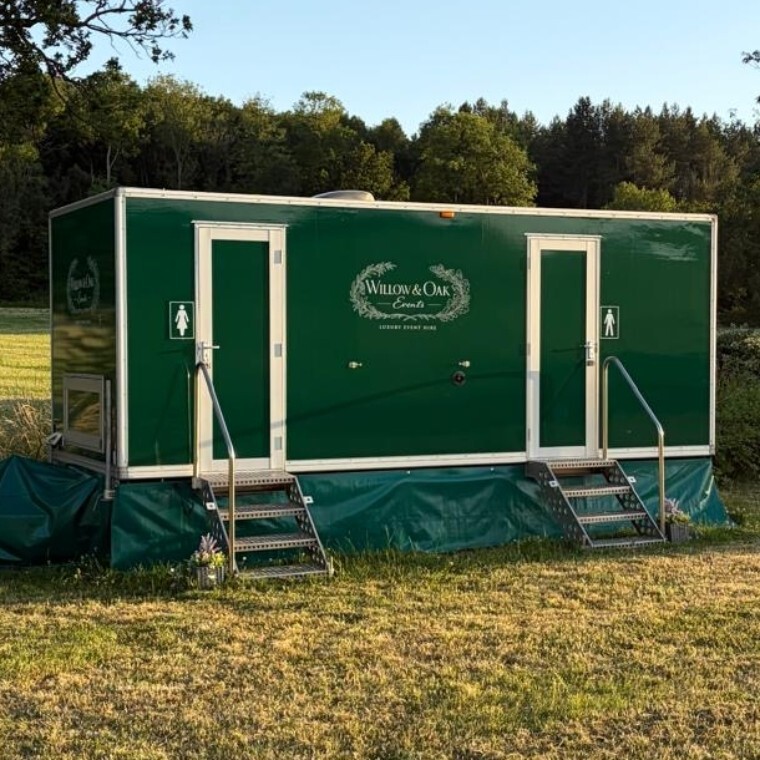 Willow and Oak Events luxury mobile toilet hire, weddings Oxfordshire