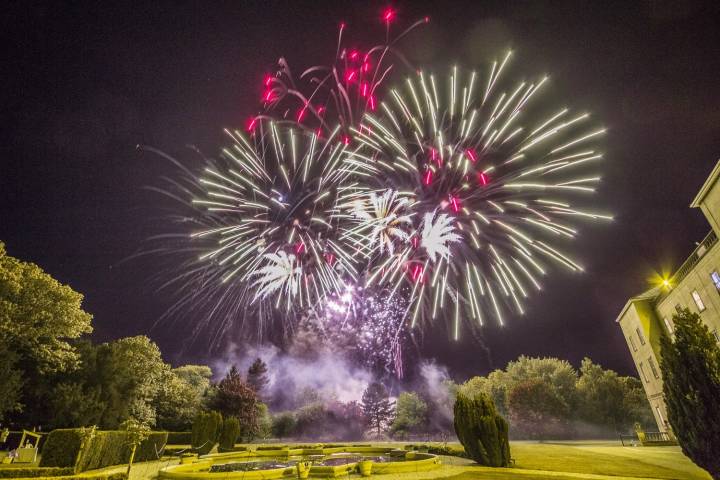 Wedding Fireworks by Firework Crazy Entertainment in Essex