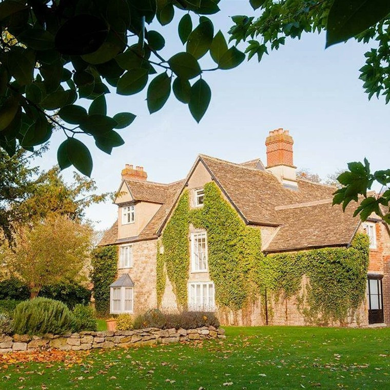 The exterior of the voco Spires venue in Oxford