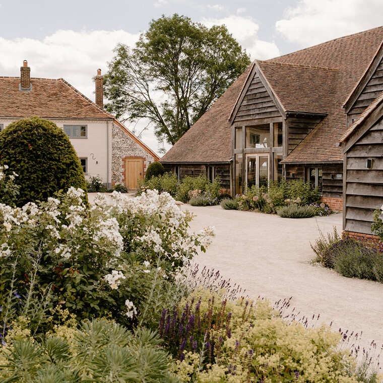 Exterior of Rackleys Chiltern Hills wedding venue barn